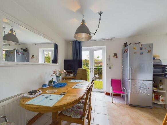 3 bed Terraced for sale Image 10