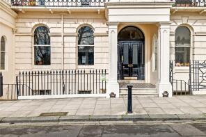 Flat 1, 25, Adelaide Crescent, Hove BN3 2JH