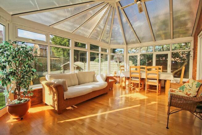 14 Crofters Drive, COTTINGHAM (35)_lzn.jpg