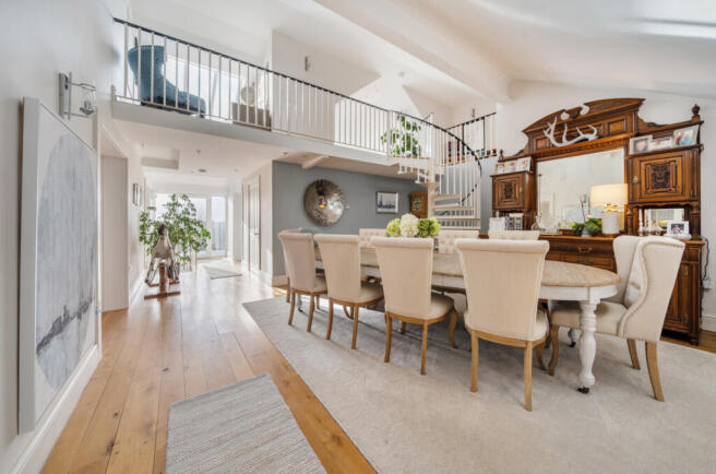 1400569-7-6978e55...