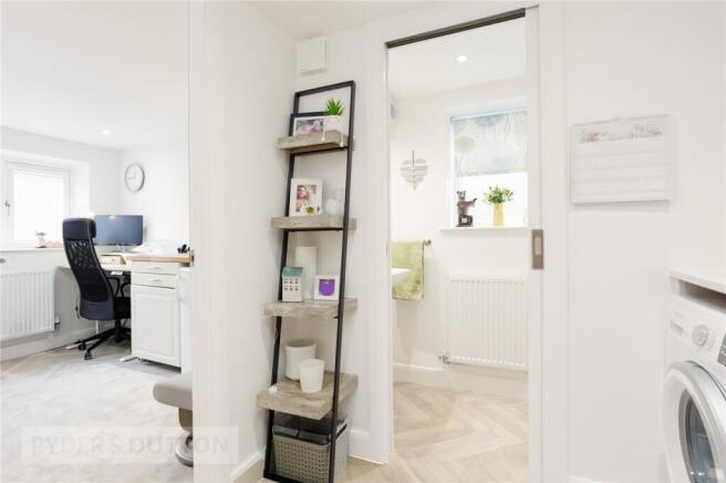 4 bed Semi-Detached for sale Image 10