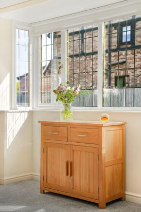 4 bed Detached for sale Image 5