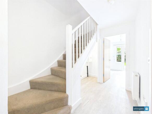 4 bed Semi-Detached for sale Image 8
