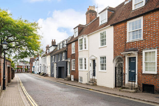 3 Bedroom Town House for Sale