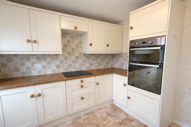2 bed Terraced for sale Image 5