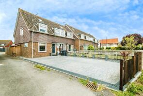 12, Loose Lane, Lancing BN15 0BG