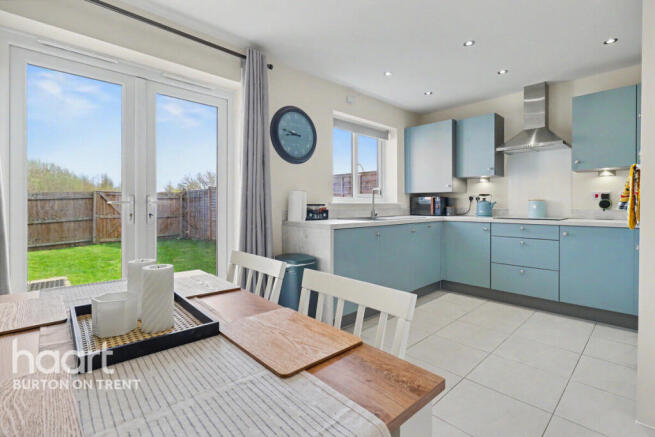 Osprey Drive, Burton-On-Trent photo 4