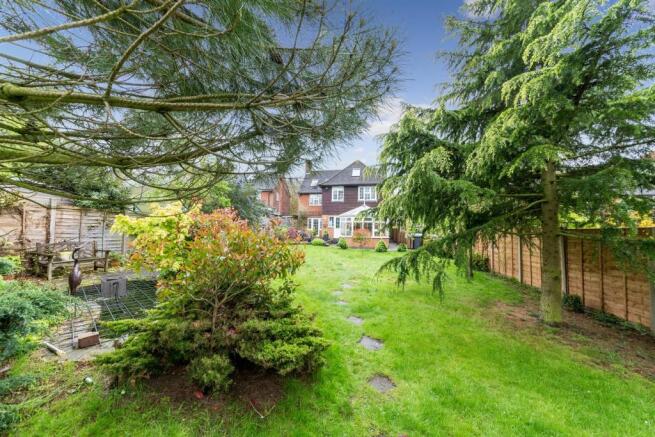 5 Bedford Road (25 o