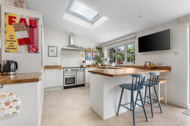 2 College Road, Upton Snodsbury, Worcestershire.   WR7 4NT photo 4