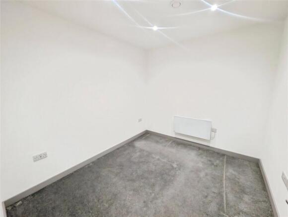 1 bed Flat to rent Image 4