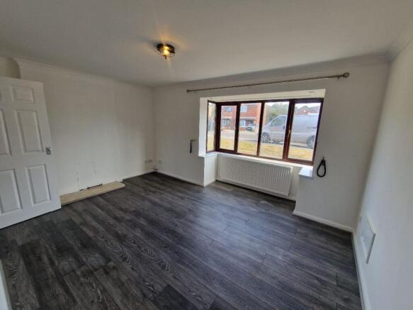 3 bed Semi-Detached to rent Image 7