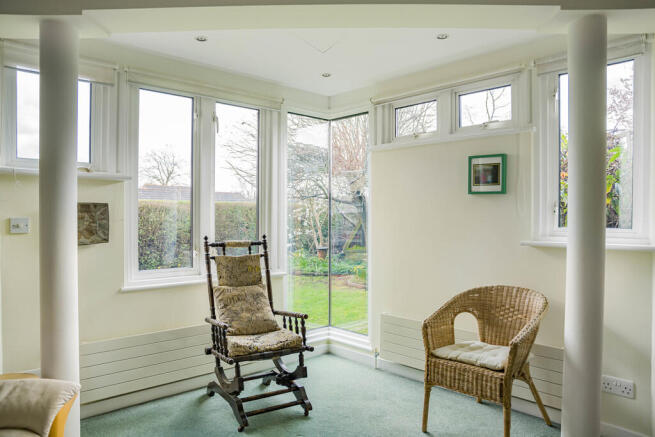 Bay in Lounge