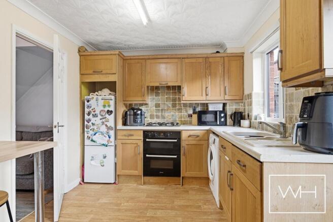 1 Fernlea Close, Cus