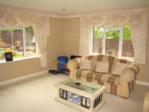 Lounge 2