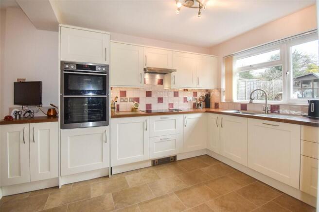 Kitchen/ Breakfast