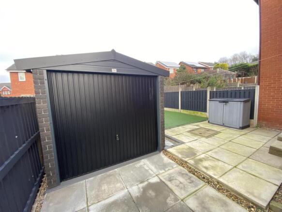 Bramleys Estate Agents - Maizebrook - Mirfield (1)