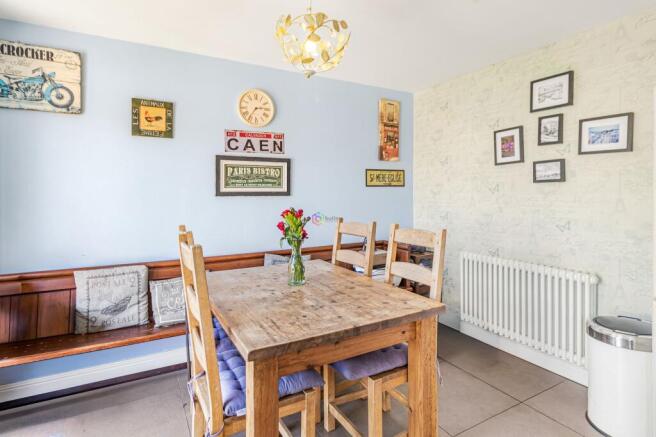 3 bed Detached for sale Image 9