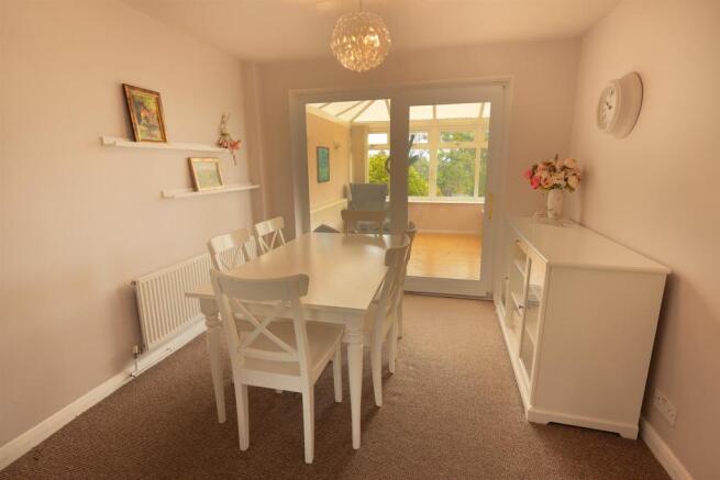 Dining Room.jpg