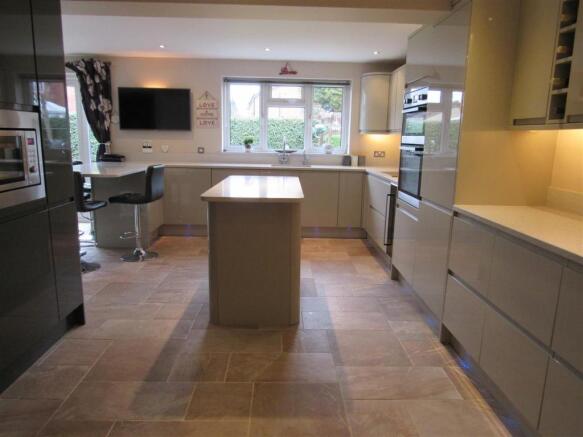Open Plan Living Breakfast Kitchen