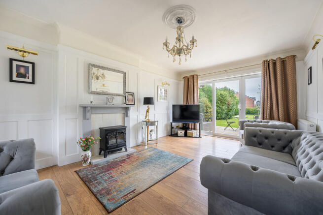 Lounge 1