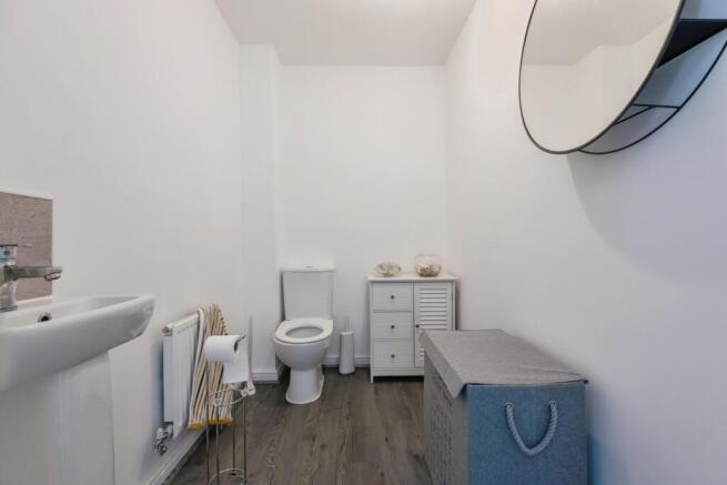 3 bed Semi-Detached for sale Image 7