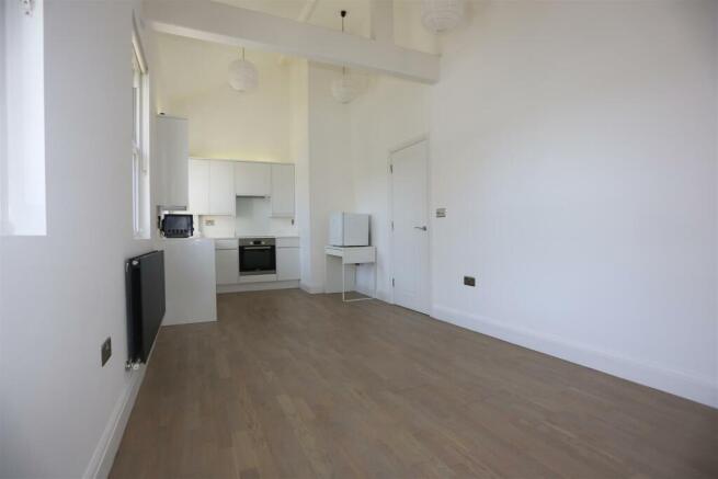 58B LIVINGSTONE ROAD (1).JPG