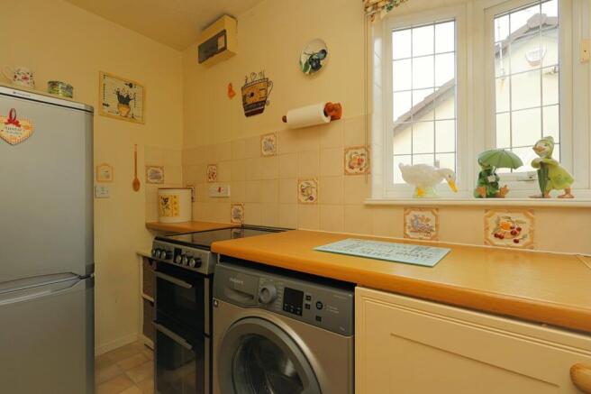 2 bed Bungalow for sale Image 7