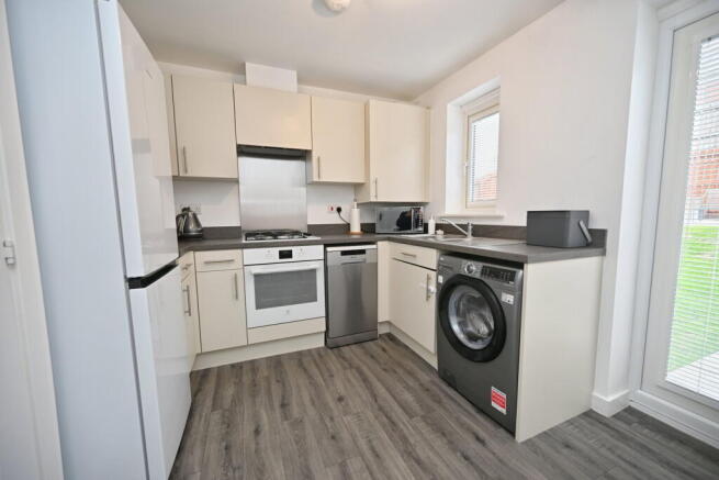 3 bed Town House for sale Image 4