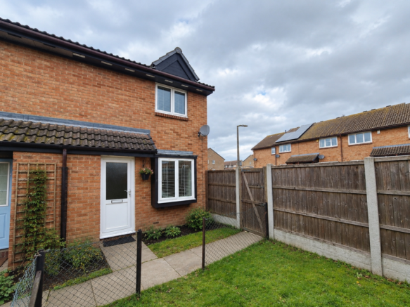Freshened-Up Suburban Garden Home