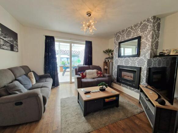 Sandy Lane, Rugeley, WS15 2LF photo 4