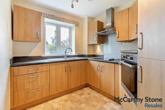 1 bed Apartment for sale Image 5