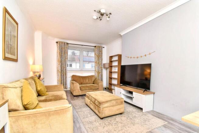 Lounge/Dining Angle 2