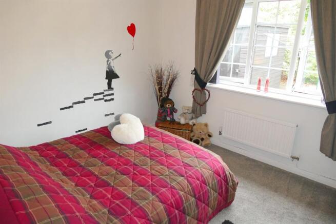 Bed 2 a