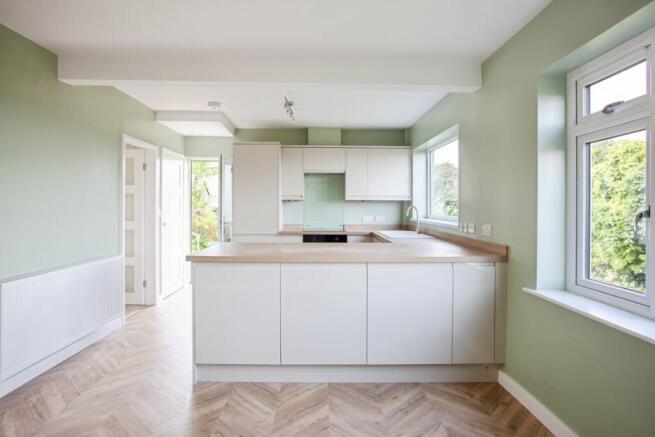 3 bed Semi-Detached for sale Image 7