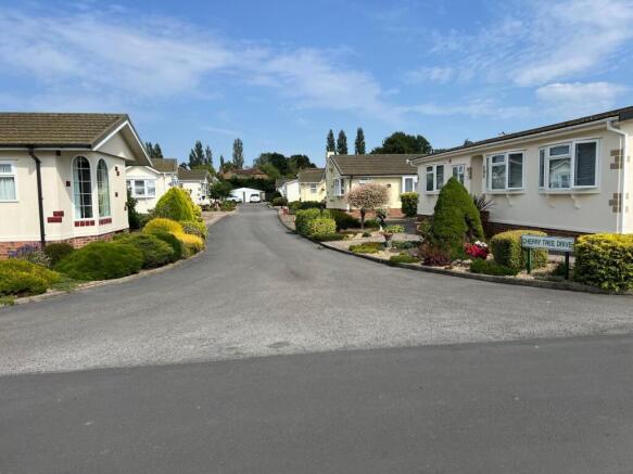 2 bed Park Home for sale Image 10
