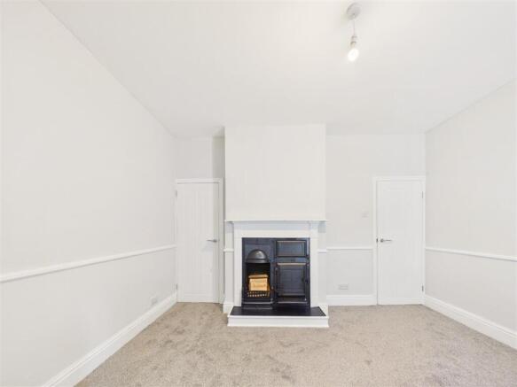 2 bed Terraced for sale Image 4