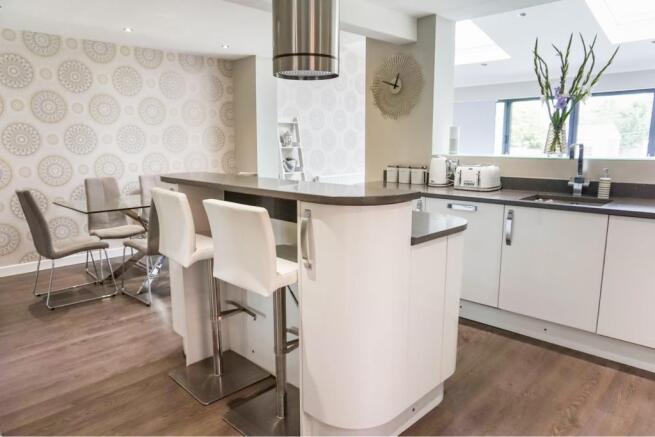 Kitchen/Breakfast