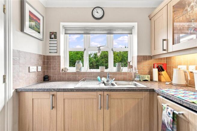 2 bed Retirement Property for sale Image 6