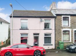 1, Mount Pleasant, Maesycwmmer CF82 7RX