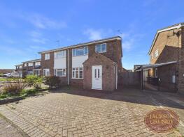 15, Obelisk Rise, Northampton NN2 8QT
