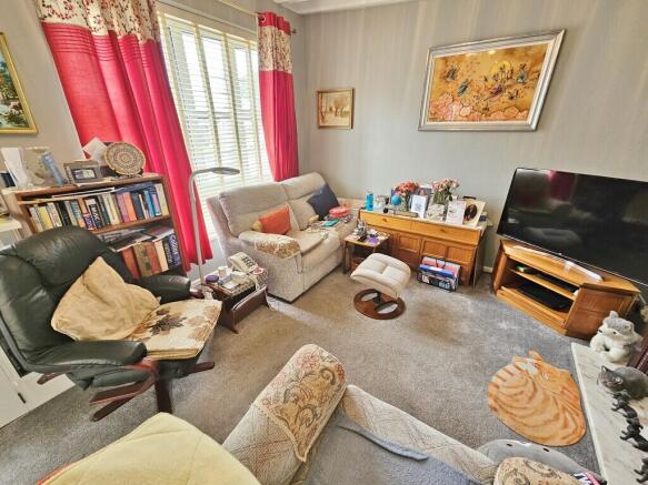 Ashlyn Close, Fareham photo 4