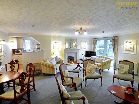 COMMUNAL LOUNGE