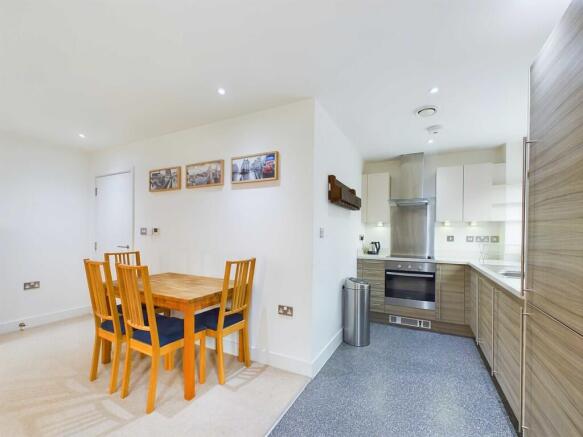 CAM03741G0-PR0054...