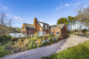 225, Longdale Lane, Ravenshead NG15 9AH