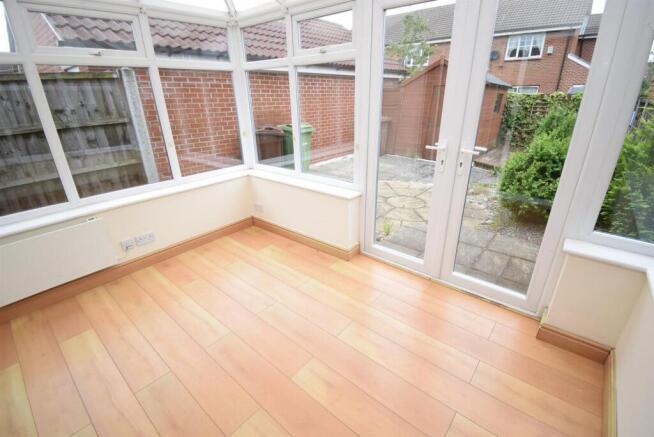 2 bed Semi-Detached to rent Image 6