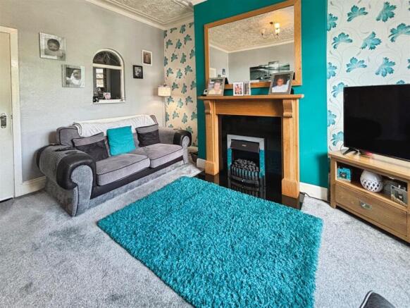 3 bed Terraced for sale Image 6