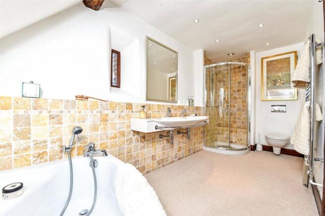 En-Suite Bathroom