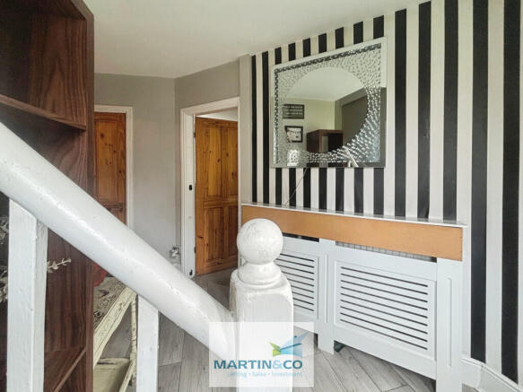 3 bed Semi-Detached for sale Image 10