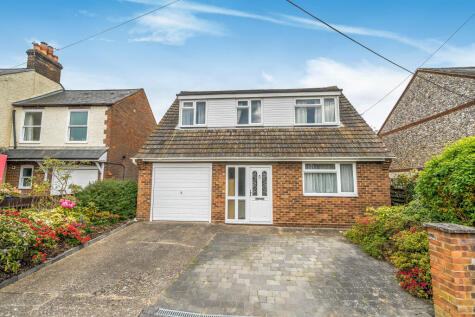 Plomer Green Lane, Downley, HP13