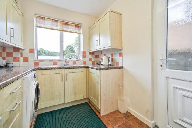 2 bed Semi-Detached for sale Image 6
